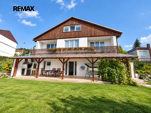 Prodej domu 230 m², pozemek 830 m²