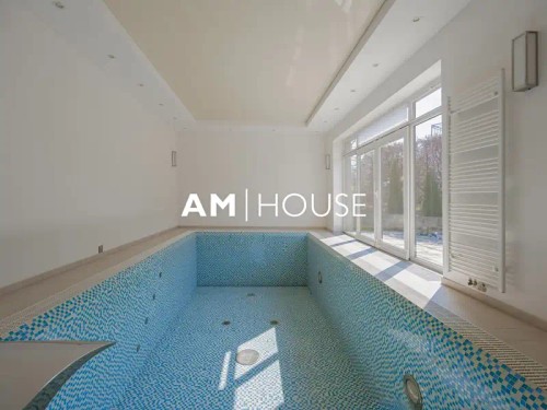 Prodej domu 330 m², pozemek 1277 m²