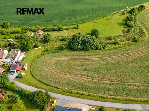 Prodej stavebního pozemku 1867 m²