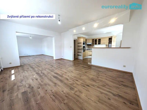 Prodej domu 240 m², pozemek 1087 m²