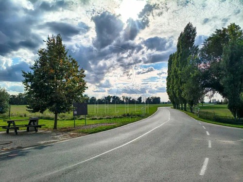 Prodej stavebního pozemku 7856 m²