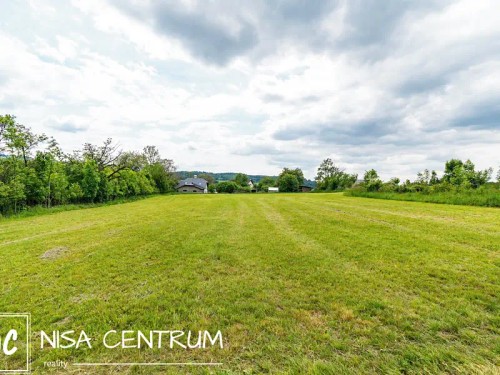 Prodej stavebního pozemku 3984 m²