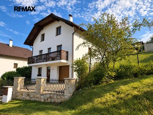 Prodej domu 266 m², pozemek 780 m²