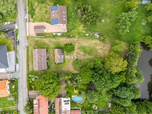 Prodej stavebního pozemku 1227 m²