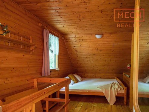 Prodej chaty 80 m², pozemek 1 m²