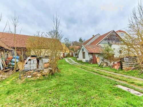 Prodej domu 300 m², pozemek 2300 m²