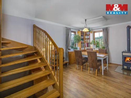 Prodej domu 139 m², pozemek 977 m²