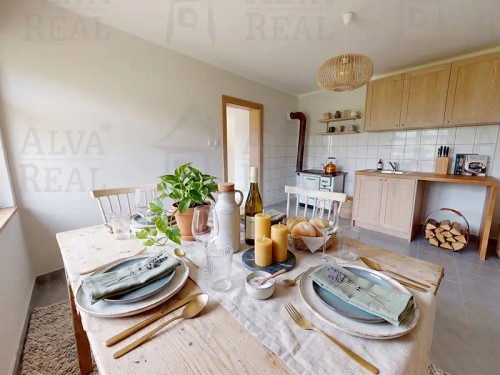 Prodej domu 370 m², pozemek 2690 m²