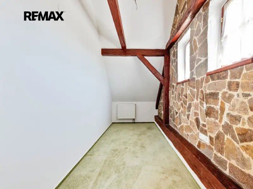 Prodej domu 372 m², pozemek 5995 m²