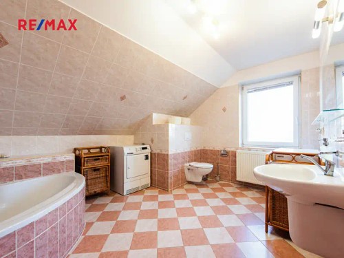 Prodej domu 209 m², pozemek 1446 m²