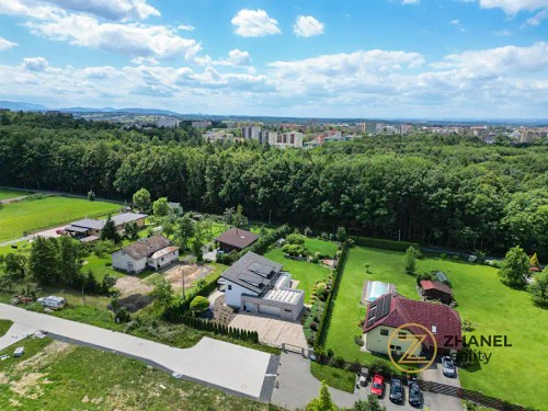 Prodej domu 351 m², pozemek 1603 m²