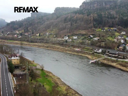 Prodej stavebního pozemku 1057 m²