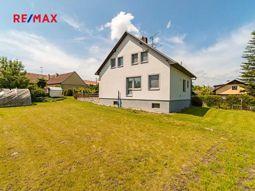 Prodaný  dům 200 m², pozemek 2022 m²