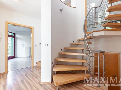 Prodej domu 232 m², pozemek 931 m²