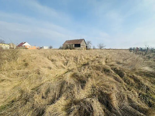 Prodej stavebního pozemku 2936 m²