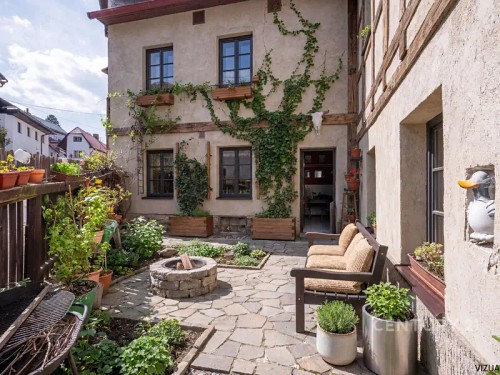 Prodej domu 458 m², pozemek 351 m²