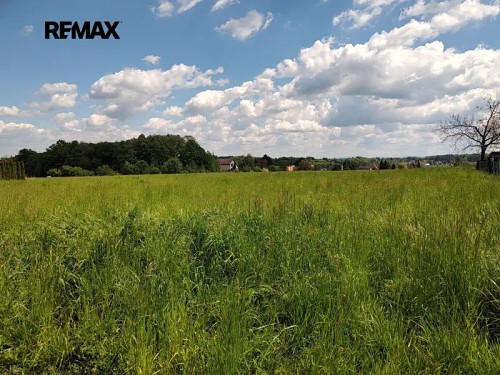 Prodej stavebního pozemku 2600 m²