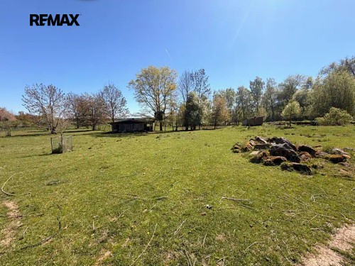 Prodej domu 725 m², pozemek 7880 m²