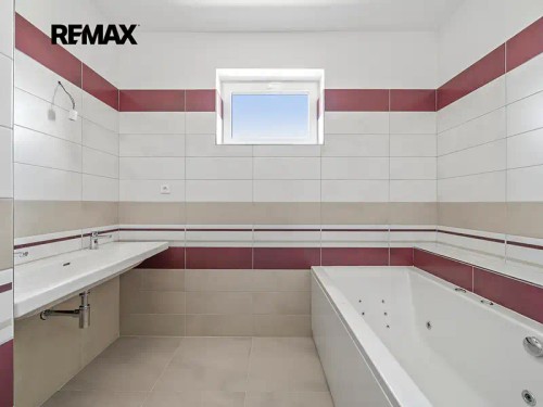 Prodej domu 198 m², pozemek 682 m²