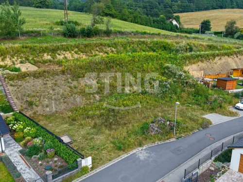 Prodej stavebního pozemku 1275 m²