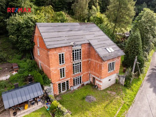 Prodej domu 533 m², pozemek 2105 m²