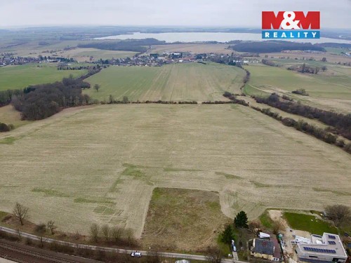 Prodej stavebního pozemku 1300 m²