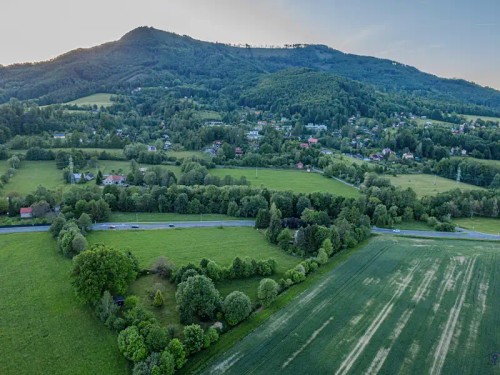 Prodej stavebního pozemku 2092 m²