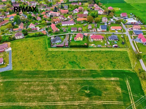 Prodej stavebního pozemku 10000 m²
