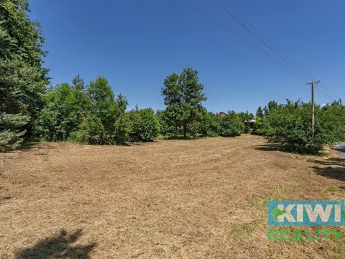 Prodej stavebního pozemku 1744 m²