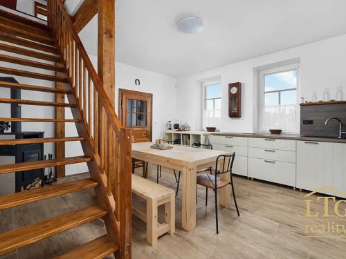 Prodej chalupy 103 m², pozemek 277 m²