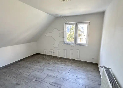 Prodej domu 221 m², pozemek 992 m²