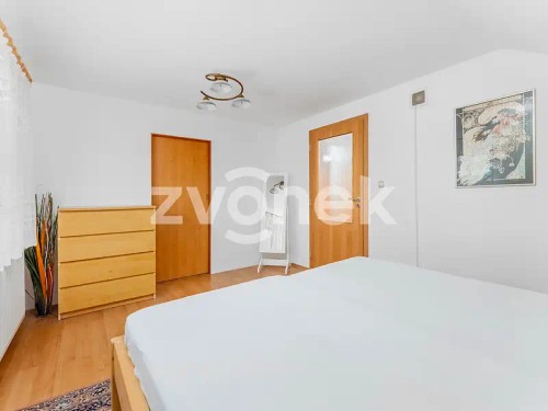 Prodej domu 186 m², pozemek 914 m²