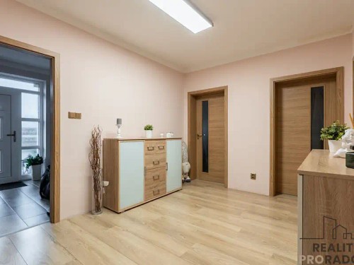 Prodej domu 137 m², pozemek 1000 m²