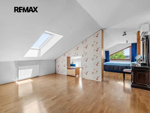 Prodej domu 570 m², pozemek 1464 m²