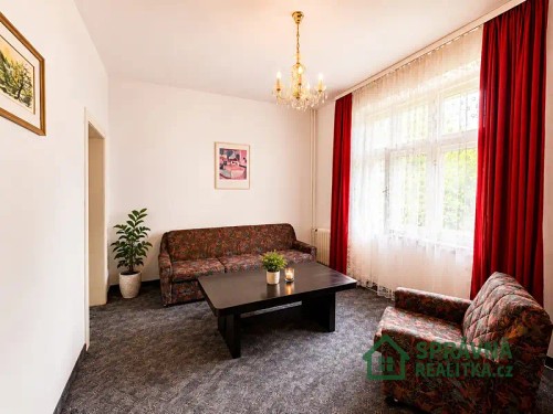 Prodej domu 298 m², pozemek 666 m²