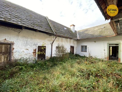 Prodej domu 300 m², pozemek 8694 m²