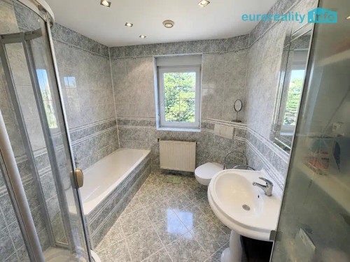 Prodej domu 220 m², pozemek 945 m²