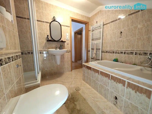Prodej domu 160 m², pozemek 2696 m²