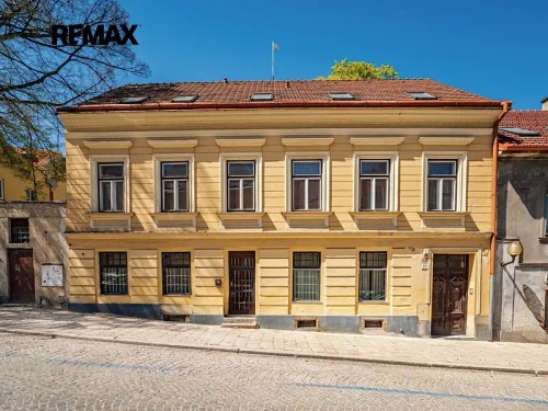 Prodej domu 342 m², pozemek 257 m²