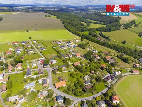 Prodej stavebního pozemku 1679 m²