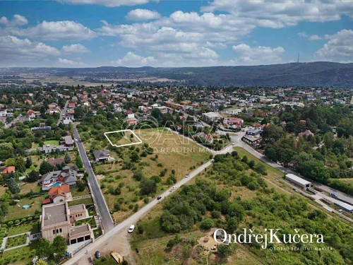 Prodej stavebního pozemku 6657 m²