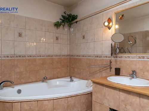 Prodej domu 178 m², pozemek 2174 m²