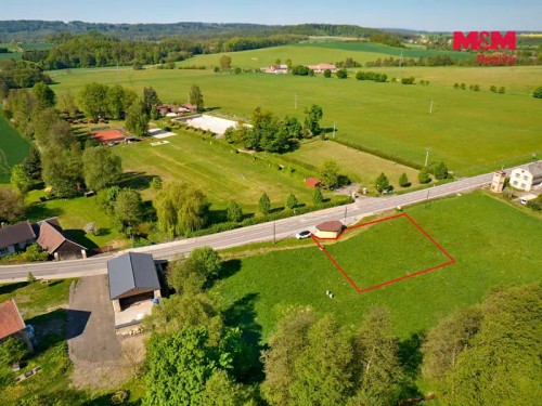 Prodej stavebního pozemku 1018 m²
