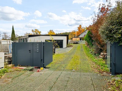 Prodej stavebního pozemku 2016 m²