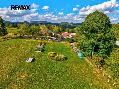 Prodej stavebního pozemku 2100 m²