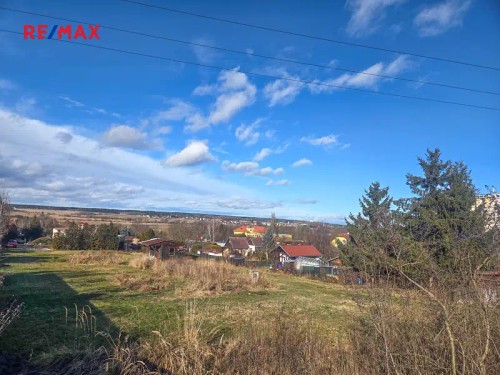 Prodej stavebního pozemku 1198 m²