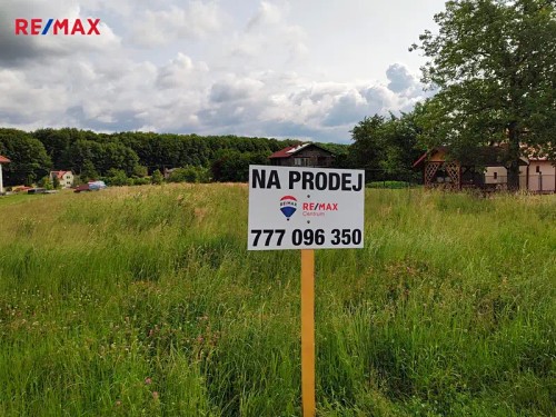 Prodej stavebního pozemku 3360 m²