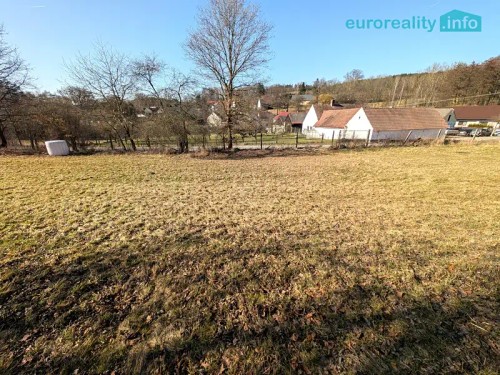 Prodej stavebního pozemku 4553 m²