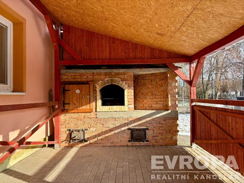 Prodej domu 245 m², pozemek 747 m²