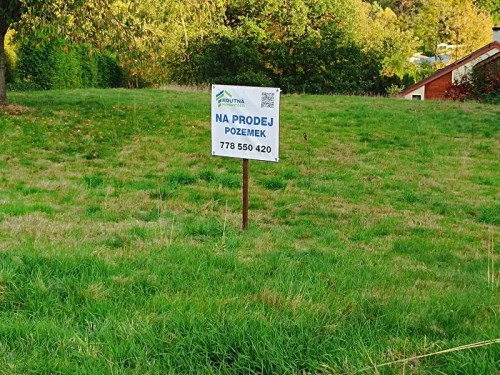 Prodej stavebního pozemku 1111 m²